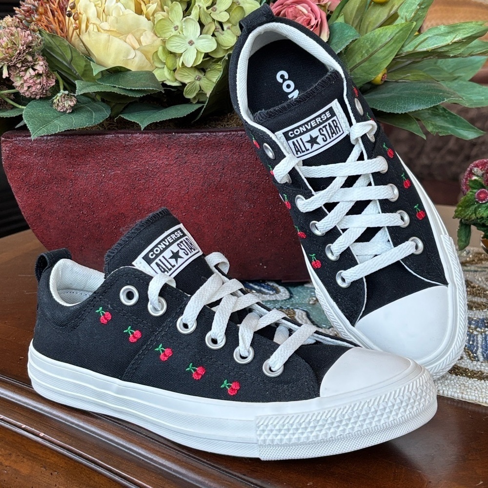 Brand New Converse Chuck Taylor All Star Madison Low Embroidered Cherries Black